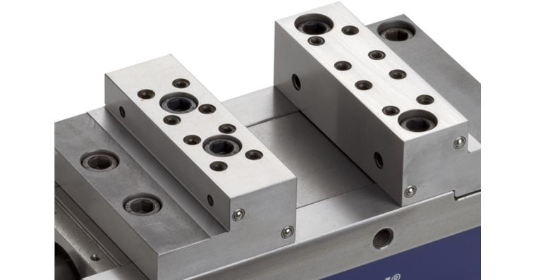 Set of ATORN stepped jaws with clip-in device