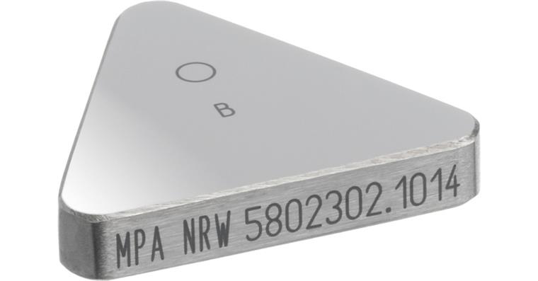 ATORN Härtevergleichsplatte Härtewert circa 720 HV 0,025 35x35x35x6 mm Dreieck