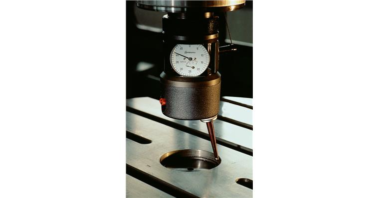 Präzisions-Zentriergeräte Typ C0-S mit Schaft Ablesung 0,005 mm