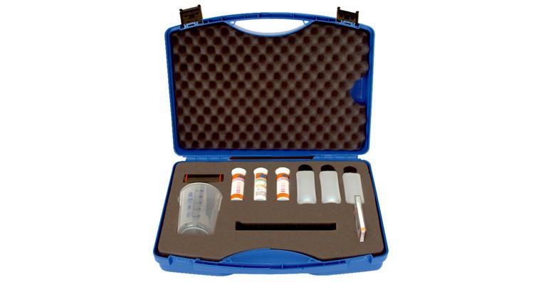 Emulsionspflege-Koffer inkl. Teststäbchen für alle Messungen nach TRGS 611