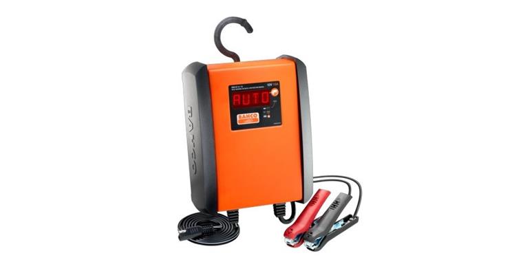 Batterielade‐ und Batterieerhaltungsgerät 10 Ampere 8‐stufig für 24V‐(20‐230 Ah)