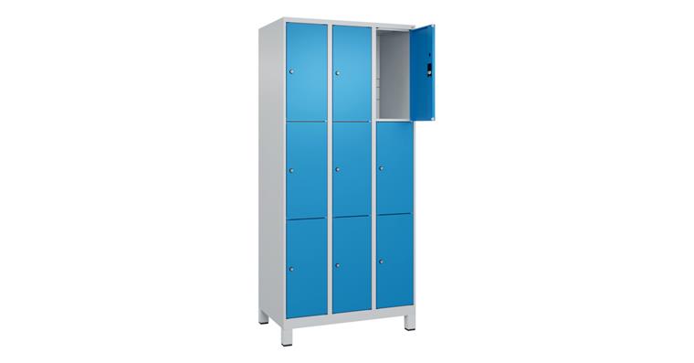 Schließfachschrank Classic PLUS, Füße, 9 Fächer, 1950x900x500mm RAL 7035/5012